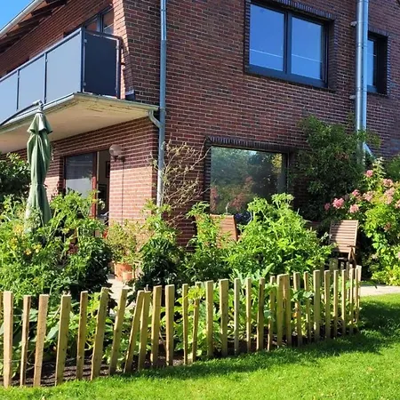 Strandkorb - Haus Seeschwalbe Appartement Schillig