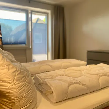 Strandkorb - Haus Seeschwalbe Apartment Schillig